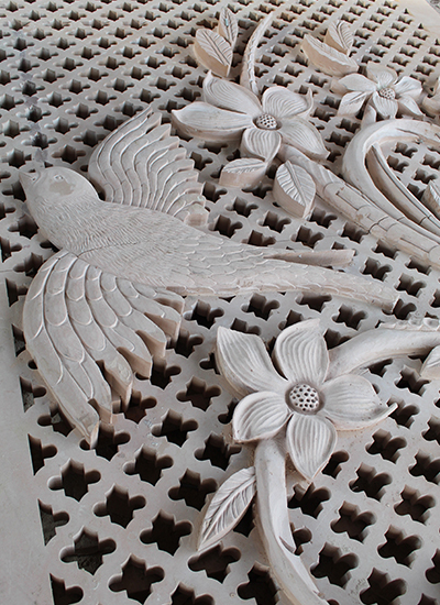 The Elegance of Stone Jali: A Blend of Craftsmanship and Functionality